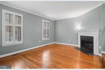 101 Roberts Court, Alexandria, VA 22314 - Photo 6