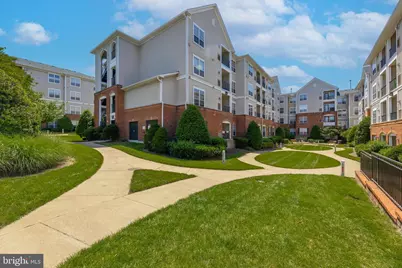 4852 Eisenhower Avenue #338, Alexandria, VA 22304 - Photo 2