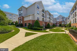4852 Eisenhower Ave, Alexandria, VA 22304 - Photo 2