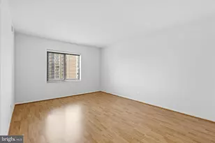 309 Yoakum Pkwy, Alexandria, VA 22304 - Photo 12