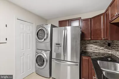 309 Yoakum Parkway #1002, Alexandria, VA 22304 - Photo 10