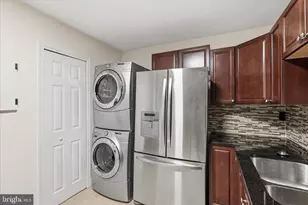 309 Yoakum Pkwy, Alexandria, VA 22304 - Photo 10