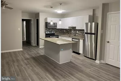 6220 Edsall Road #401, Alexandria, VA 22312 - Photo 2