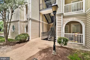 4551 Strutfield Ln, Alexandria, VA 22311 - Photo 12