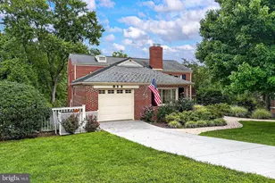 311 Skyhill Rd, Alexandria, VA 22314 - Photo 2