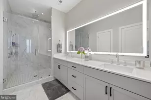 223 Montgomery, Alexandria, VA 22314 - Photo 18