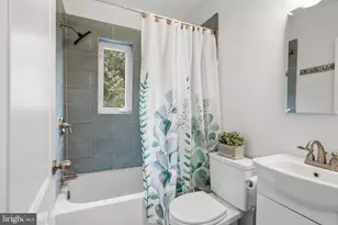48 W Taylor Run Pkwy, Alexandria, VA 22314 - Photo 16