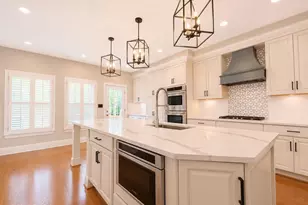 1824 Potomac Greens Dr, Alexandria, VA 22314 - Photo 18