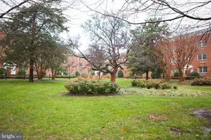1712 W Abingdon Dr, Alexandria, VA 22314 - Photo 22