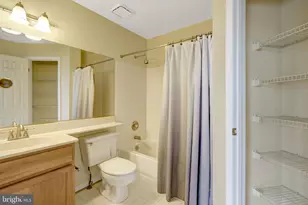1100 Quaker Hill Dr, Alexandria, VA 22314 - Photo 34