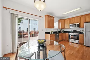 112 Cahill Dr, Alexandria, VA 22304 - Photo 10