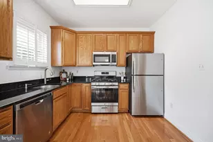 112 Cahill Dr, Alexandria, VA 22304 - Photo 4