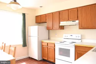 508 E Windsor Ave, Alexandria, VA 22301 - Photo 2
