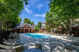 111 Lake Cook Dr, Alexandria, VA 22304 - Photo 40