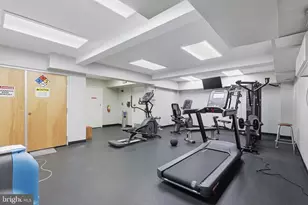 5300 Holmes Run Pkwy, Alexandria, VA 22304 - Photo 26