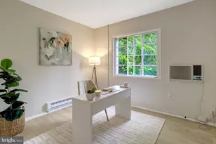 3413 Martha Custis Dr, Alexandria, VA 22302 - Photo 10