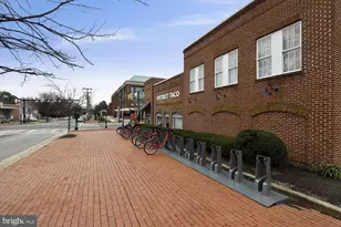 610 N West St, Alexandria, VA 22314 - Photo 36