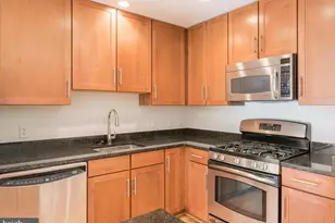 525 N Fayette, Alexandria, VA 22314 - Photo 6