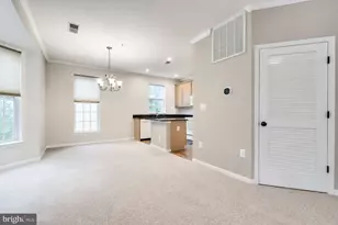 5098 English Terrace, Alexandria, VA 22304 - Photo 8