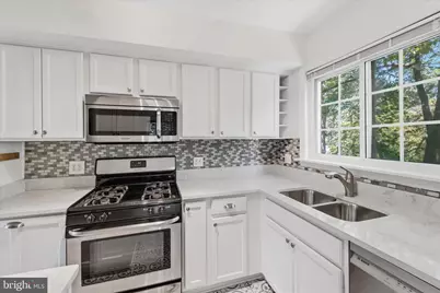 3226 Gunston Road, Alexandria, VA 22302 - Photo 12