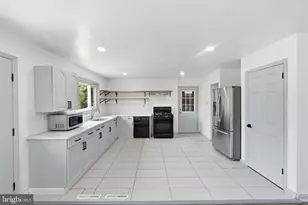 235 S Jenkins St, Alexandria, VA 22304 - Photo 4