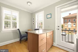 1115 N Pitt St, Alexandria, VA 22314 - Photo 14