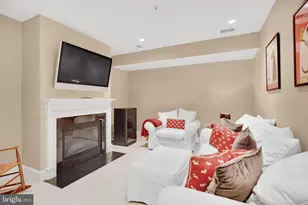 714 Bracey Ln, Alexandria, VA 22314 - Photo 10