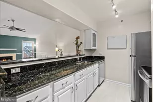 3311 Wyndham Cir, Alexandria, VA 22302 - Photo 6