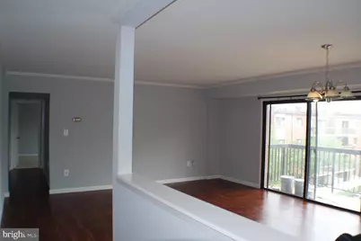 3240 S 28th Street #302, Alexandria, VA 22302 - Photo 4