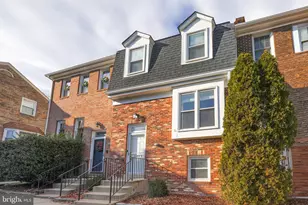 3848 Brighton Ct, Alexandria, VA 22305 - Photo 2