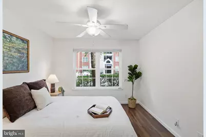 3303 Wyndham Circle #146, Alexandria, VA 22302 - Photo 14