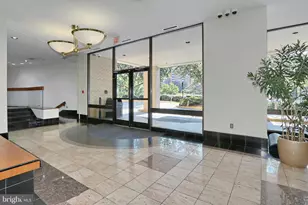203 Yoakum Pkwy, Alexandria, VA 22304 - Photo 38