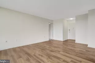 1225 Martha Custis Dr, Alexandria, VA 22302 - Photo 4