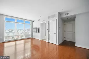 915 N Patrick St, Alexandria, VA 22314 - Photo 1