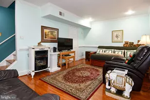 445 Old Town Ct, Alexandria, VA 22314 - Photo 36