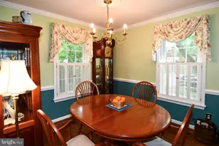 445 Old Town Ct, Alexandria, VA 22314 - Photo 16