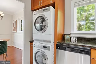 3430 Martha Custis Dr, Alexandria, VA 22302 - Photo 14