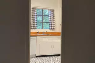 3382 Martha Custis Dr, Alexandria, VA 22302 - Photo 6