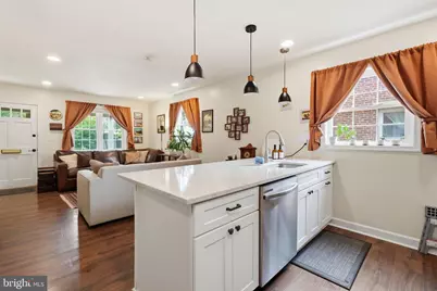 345 Wesmond Drive, Alexandria, VA 22305 - Photo 2