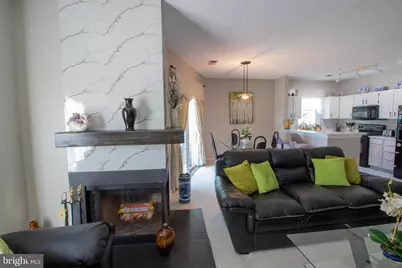 265 S Pickett Street #301, Alexandria, VA 22304 - Photo 2