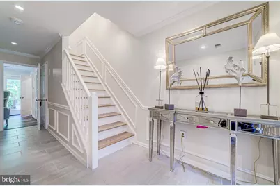 8 Carriage House Circle, Alexandria, VA 22304 - Photo 4