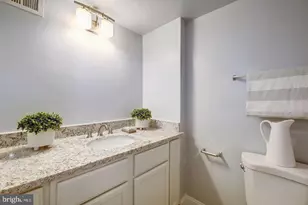 203 Yoakum Pkwy, Alexandria, VA 22304 - Photo 16