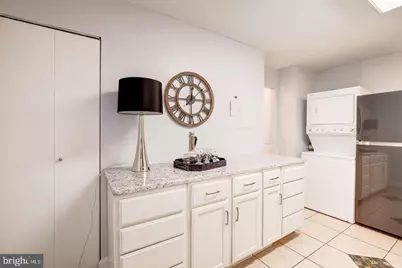 203 Yoakum Parkway #821, Alexandria, VA 22304 - Photo 26