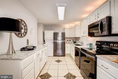 203 Yoakum Parkway #821, Alexandria, VA 22304 - Photo 24