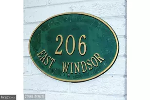 206 E Windsor Ave, Alexandria, VA 22301 - Photo 2