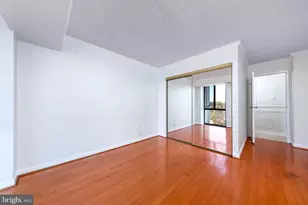 5300 Holmes Run Pkwy, Alexandria, VA 22304 - Photo 8