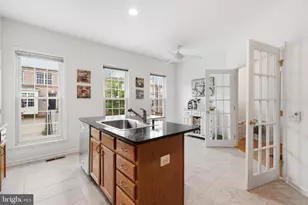 4639 Lambert Dr, Alexandria, VA 22311 - Photo 14