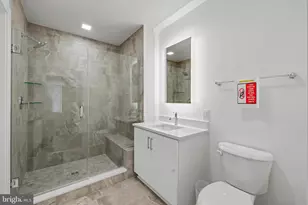 701 N Henry St, Alexandria, VA 22314 - Photo 28