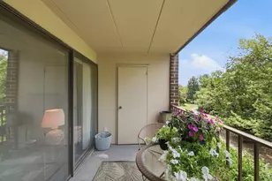 106 Roberts Ln, Alexandria, VA 22314 - Photo 36
