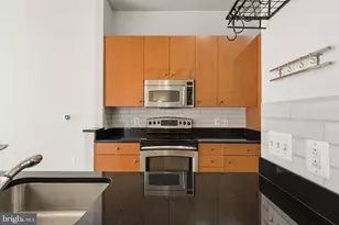 520 John Carlyle St, Alexandria, VA 22314 - Photo 8